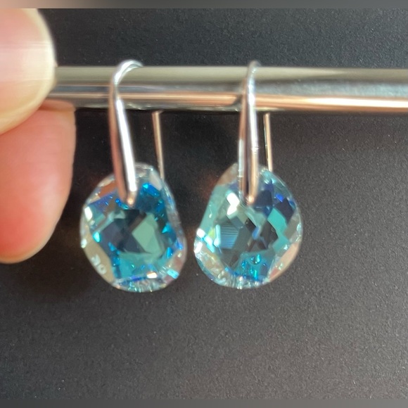 Genuine Swarovski Galet Pierced Earrings Rhodium Plated - Picture 7 of 16